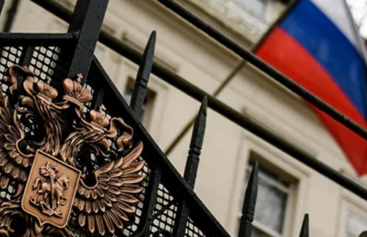 روسيا تستدعي السفير الإسرائيلي بعد استهداف طاقم صحفي روسي في لبنان