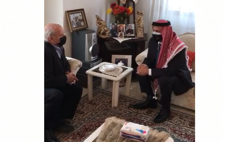 بالفيديو ..  الأمير فيصل يقدم واجب العزاء بضحايا حادثة مستشفى السلط  