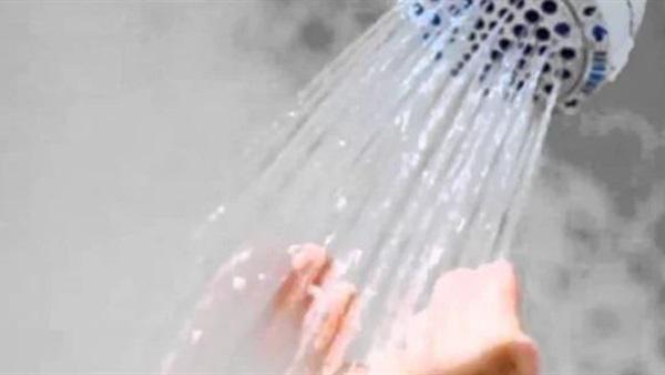 فضل غسل يوم الجمعة  ..  هل يغفر الذنوب وواجب على المسلم؟