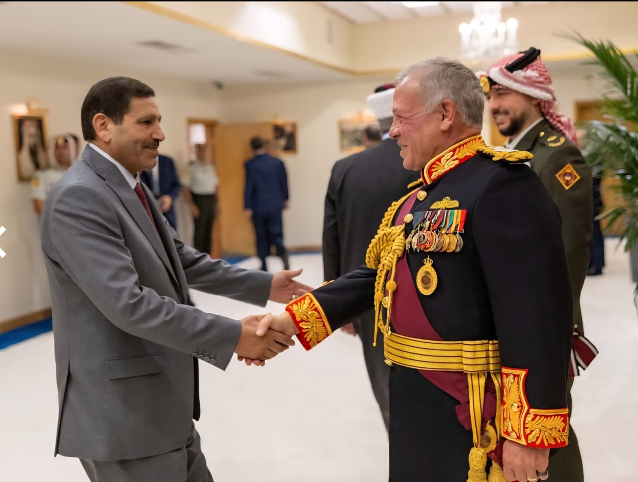 النائب العليمات يهنئ بعيد ميلاد جلالة الملك 