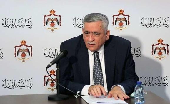 عبيدات :لن يكون لأي شخص أو فئة ميزة إضافية عن الأخرى في تناول التطعيم