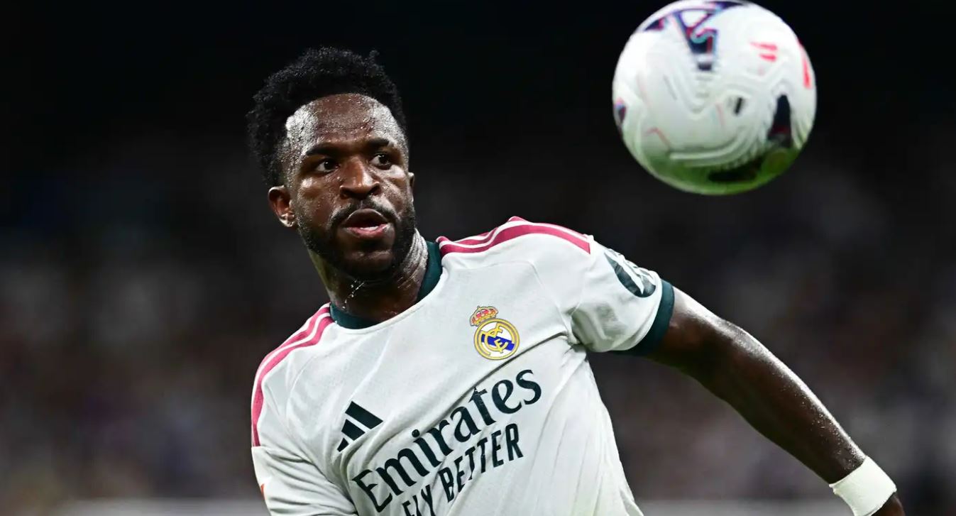 أسطورة ريال مدريد: فينيسيوس أفضل من لامين يامال ورافينيا  