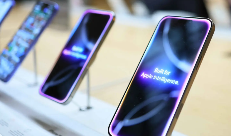 وداعًا سيري ..  تغيير تاريخي في آيفون ونظام "iOS"