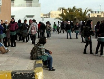 ضبط 13 شابا يلاحقون البنات امام المدارس في اربد