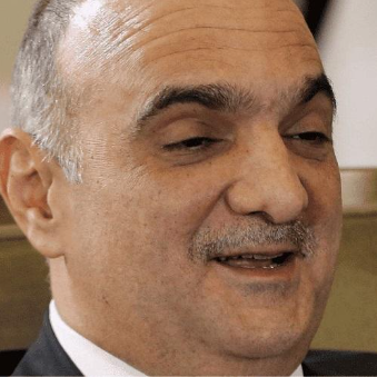 الأردنيون يترقبون إعلان "الخصاونة" عطلة رسميّة غداً الأربعاء بسبب الأحوال الجويّة