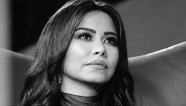 شيرين تبكي منهارة في المستشفى  ..  فيديو "مسرب" يثير جدلاً