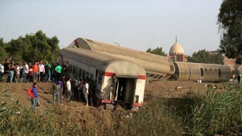 النيابة العامة المصرية تأمر بحبس 23 متهما في حادث قطار طوخ