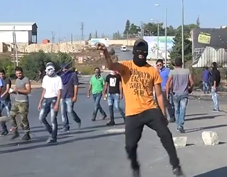 بالفيديو .. فكاهة ومواقف فلسطينية خلال المواجهات