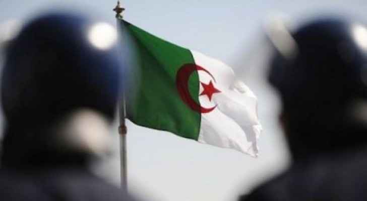 الجزائر ..  تفجير انتحاري يستهدف مركزا للشرطة في قسنطينة