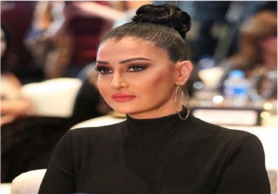 إصابة غادة عبد الرازق بعينها وتتوعد الفنان محمد كريم