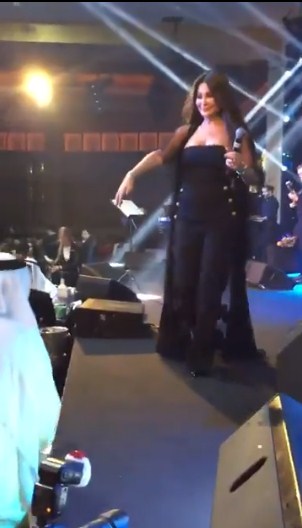 إليسا تخرج عن صمتها ..  وترد على فيديو رأس السنة المسيء