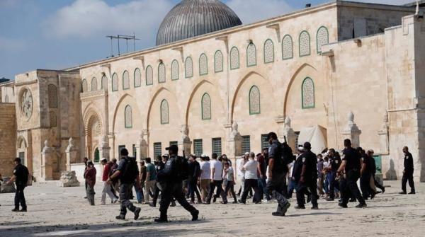 الاوقاف الفلسطينية: أكثر من 20 تدنيسا للأقصى في نيسان الماضي