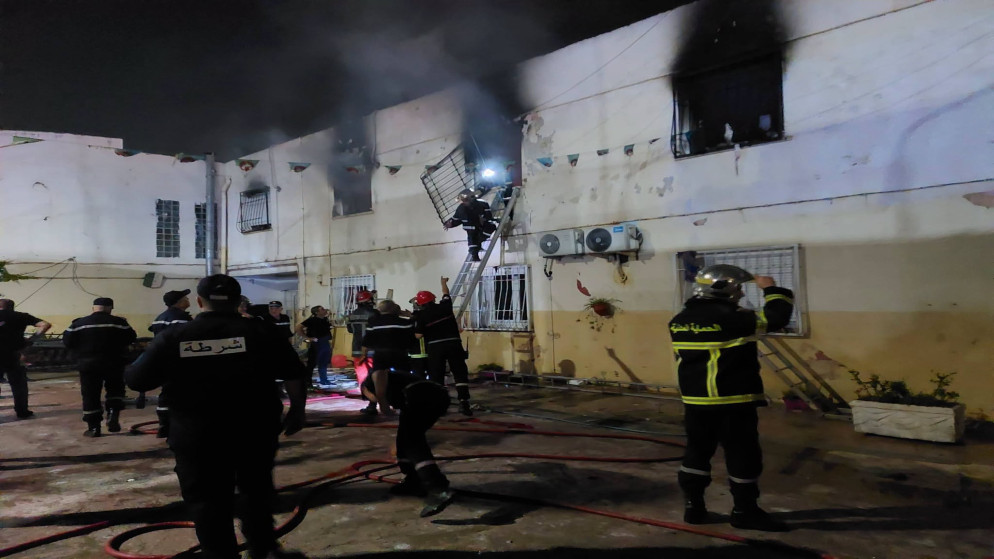 11 وفاة و19 مصابا بحريق في دار للأيتام في الجزائر
