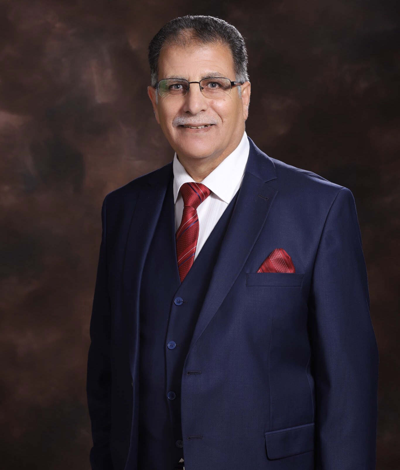 الحياة والسياسه المخمليه ترفضان الواقعيه