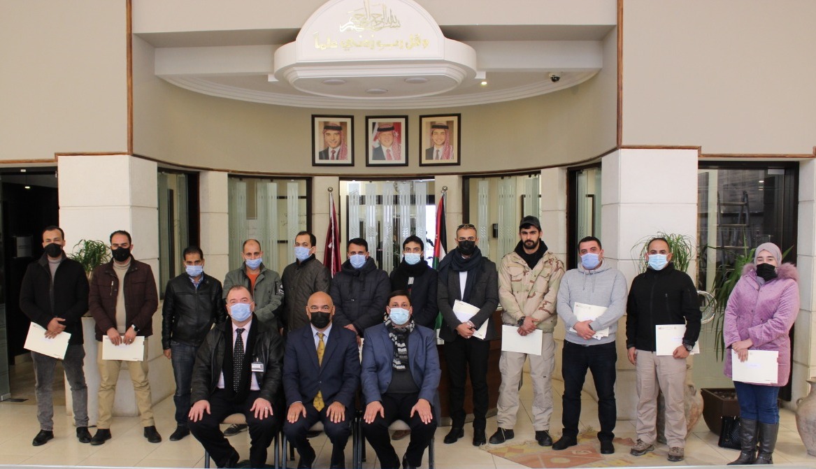 ضباطٌ من إدارة البحث الجنائي يشاركون في دورة "العدالة الجنائية" المقامة في جامعة الشرق الأوسط