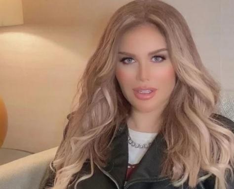 نيكول سابا ترد على أنباء حملها بعمر الـ 47