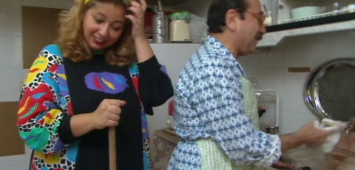 بالفيديو و الصور  ..  صاحبة شخصية "خيرو" بـ "أحلام أبو الهنا" تُكذب شائعات وفاتها بعد عملية "شفط"