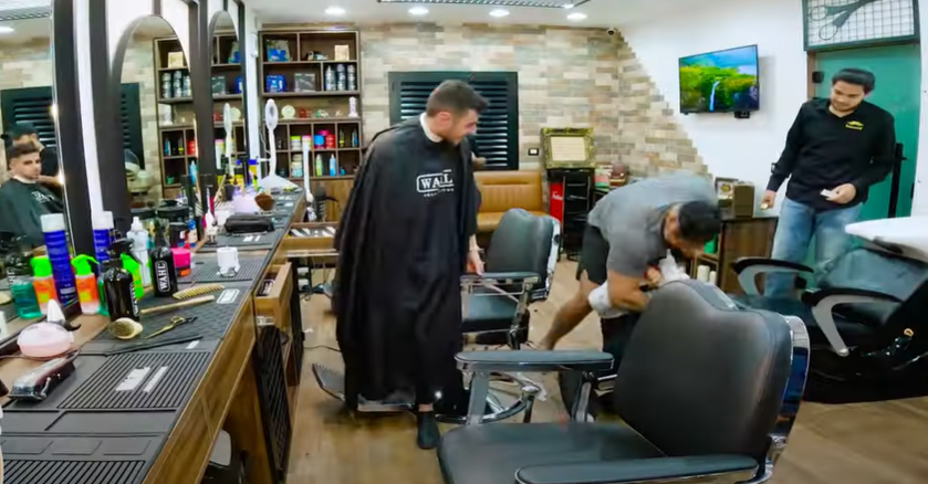 الكاميرا الخفيه: علقت مع الشخص الخطأ