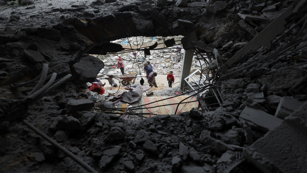 منسق الأمم المتحدة الإنساني: غزة باتت "غير صالحة للسكن"