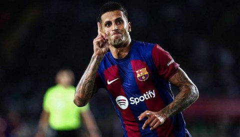 كانسيلو يضحي من أجل عيون برشلونة