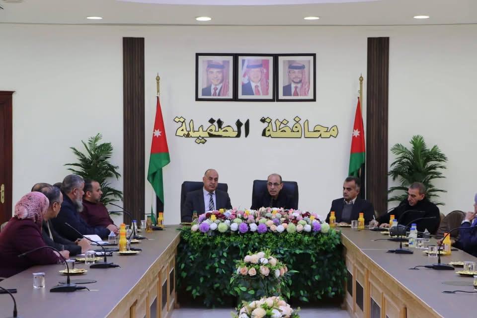 المصري يتفقد بلديات محافظة الطفيلة 