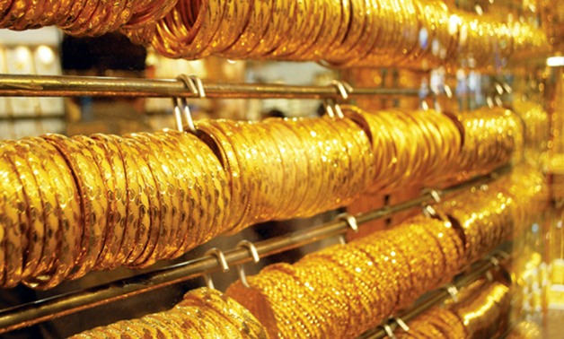 غرام الذهب ينخفض 70 قرشا