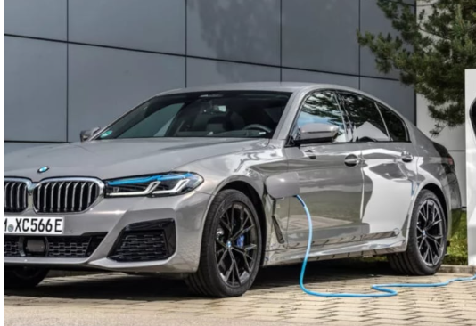 انخفاض مبيعات السيارات الكهربائية عالميًا