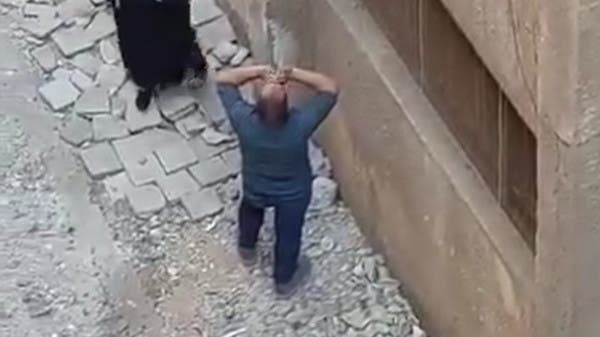 على طريقة "اللمبي" ..  غش جماعي عبر الميكروفون في امتحانات الثانوية بمصر - فيديو