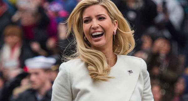 صورة الكلبة شبيهة إيفانكا ترامب تجتاح مواقع التواصل الاجتماعي  .. صورة 