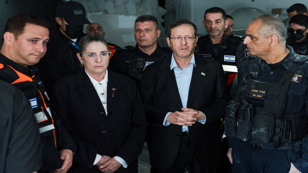 الرئيس "الإسرائيلي" يتوعد إيران "بمزيد من الدمار"