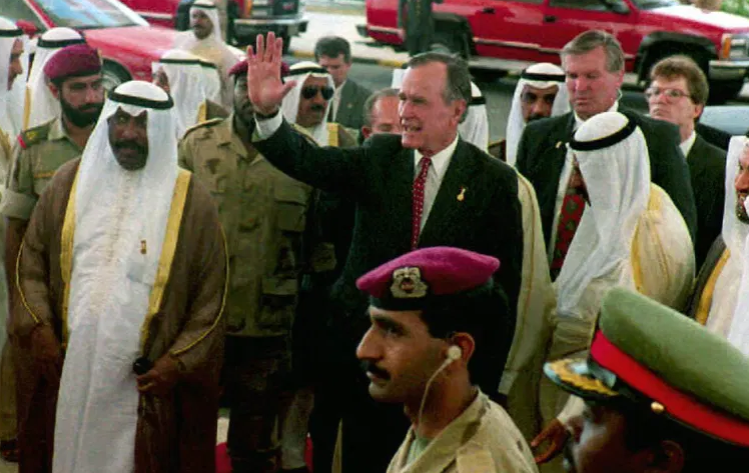 بالفيديو  ..  هل حاول الراحل "صدام حسين" قتل بوش الأب في الكويت عام 1993  ..  الصندوق الأسود يكشف السر