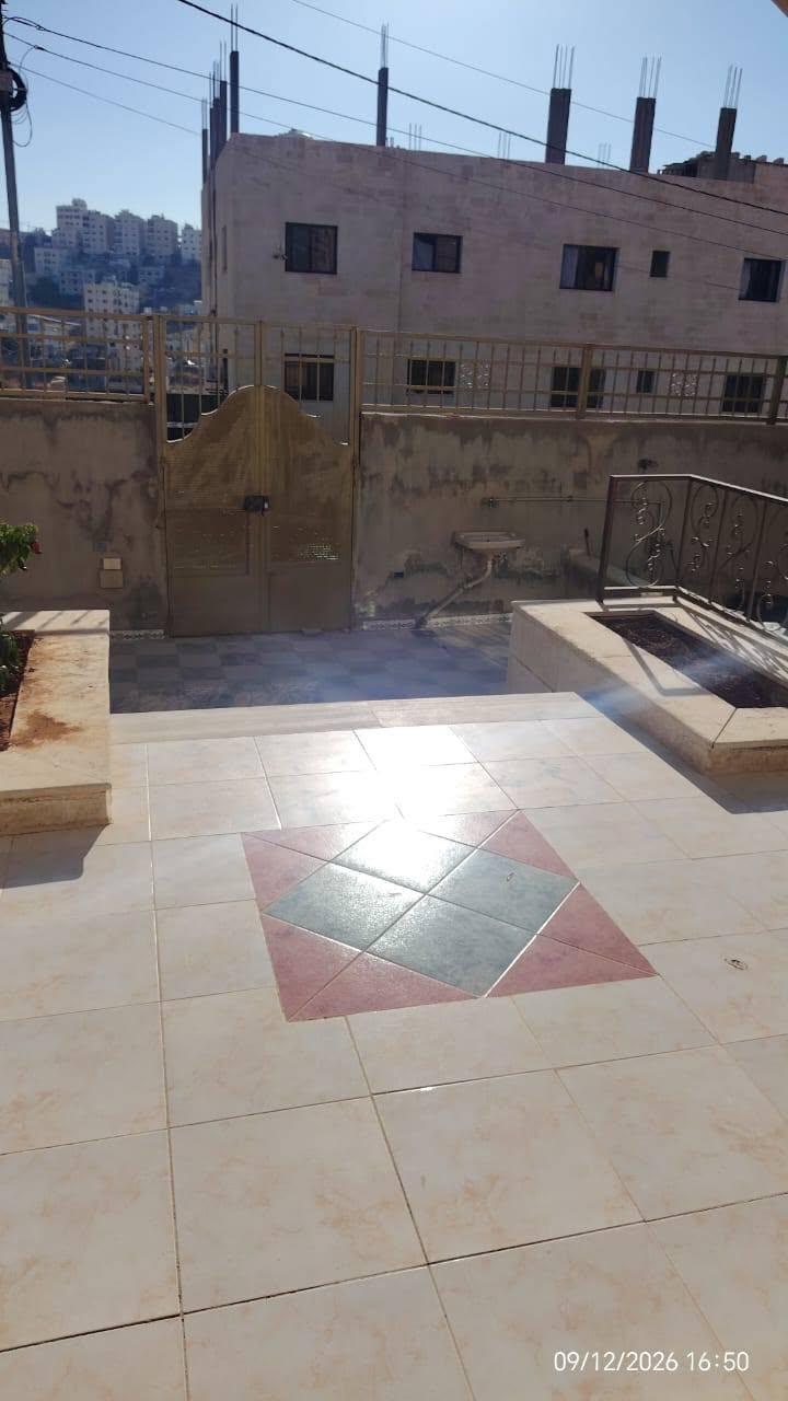 بيت مستقل للبيع