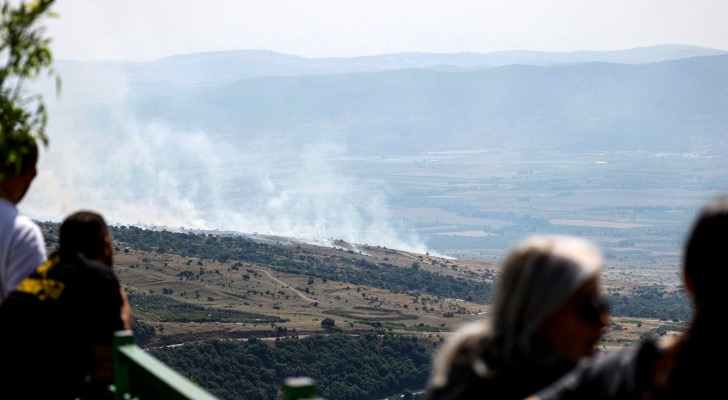 جيش الاحتلال: رصد إطلاق عشرات القذائف الصاروخية من لبنان
