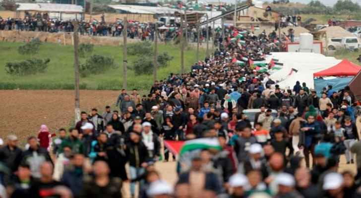 الفلسطينيون يستعدون لـ "جمعة جديدة" على حدود غزة