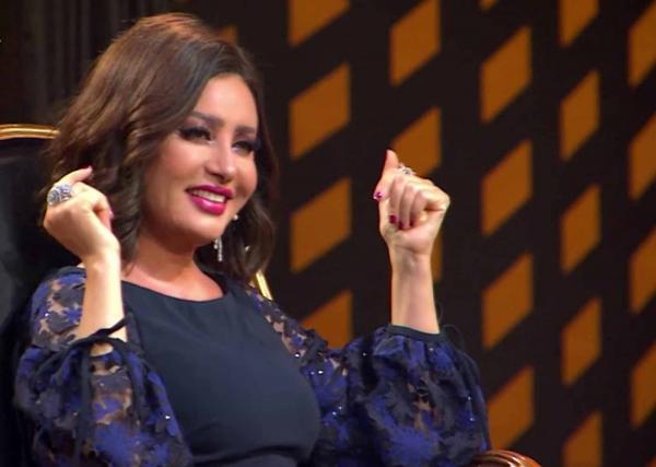 لماذا بكت الفنانة لطيفة في عيد الحب؟