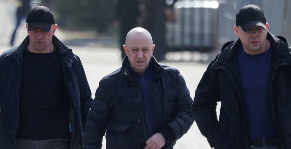 مقطع قديم لـ”طباخ بوتين” قبل مقتله يثير الجدل ..  تحدث فيه عن “تحطم الطائرة في الهواء”!