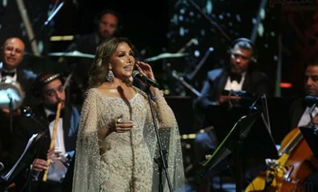 نادية مصطفى تتألق بأجمل أغانيها فى مهرجان الموسيقى العربية بدار الأوبرا