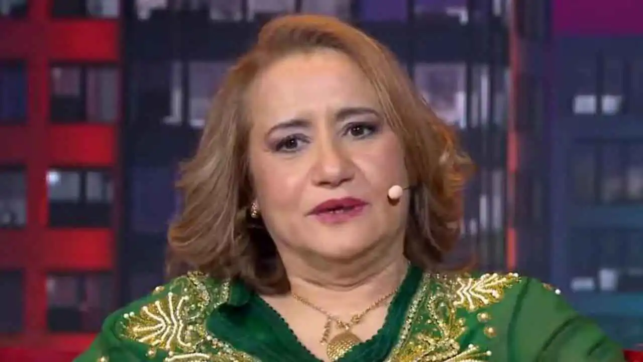 بكوميديا سوداء عن عمال النظافة ..  فتيحة واتيلي تعود للمسرح 