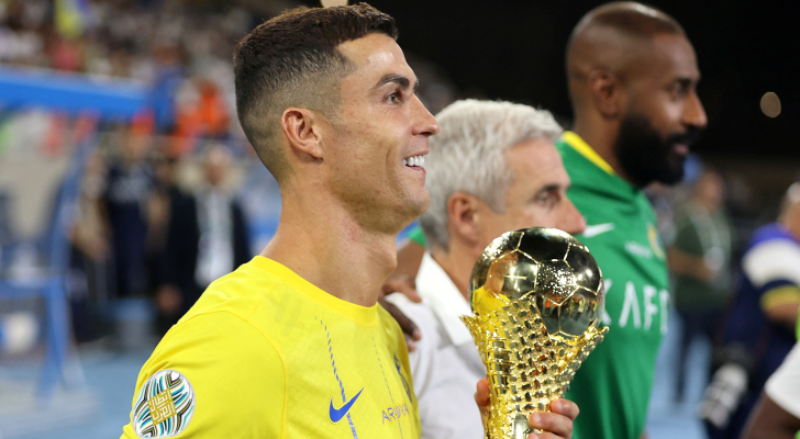 رونالدو يفجر مفاجأة في مكافأة البطولة العربية