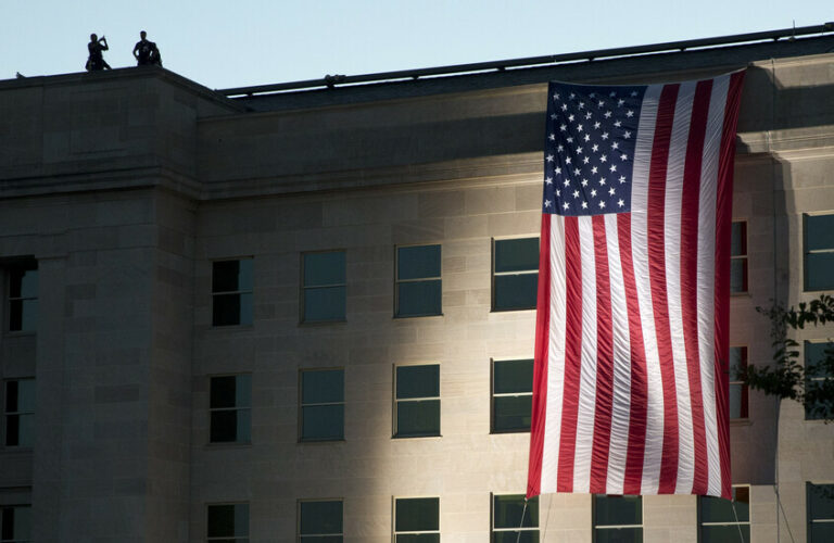 البنتاغون يحذر من مخاطر حملة عسكرية مطولة ضد إيران