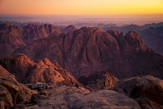 تفاصيل جديدة حول العثور على جبل ذهب في مصر