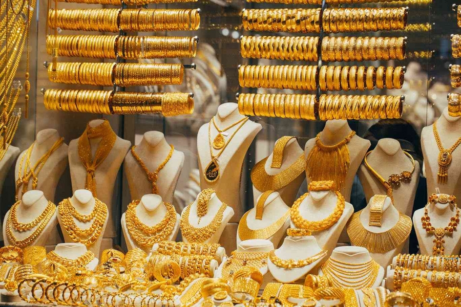 7ر38 دينار سعر غرام الذهب عيار 21 بالسوق المحلية