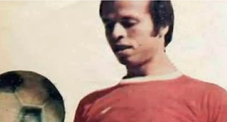 وفاة لاعب نادي الأهلي المصري السابق صفوت عبدالحليم بحادثة مأساوية