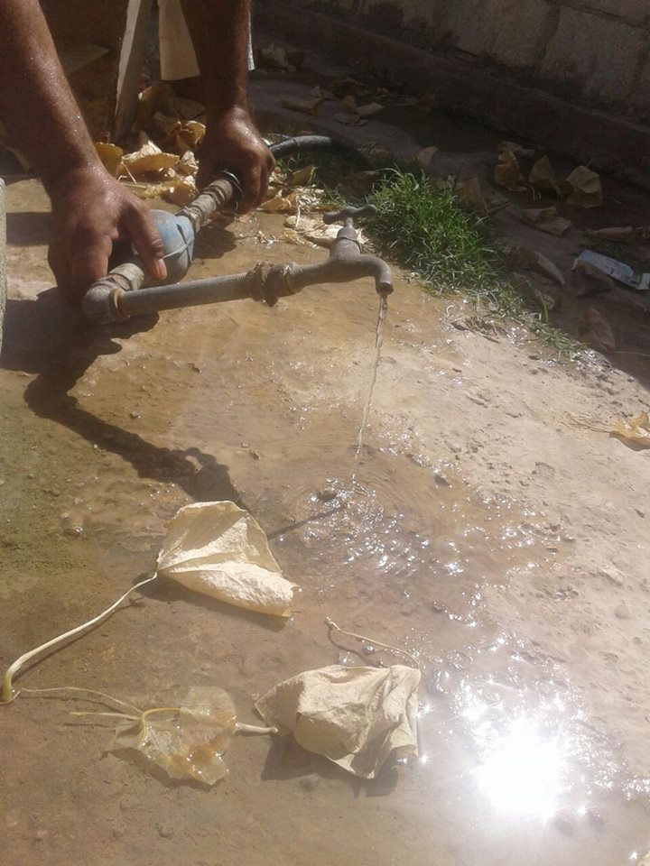 بلدة المعموره : نقص بالخدمات وشح بالمياه وغياب المسؤولين عنها .. صور