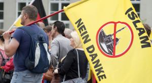 اتهام الحكومة الألمانية بالتقصير في حماية المسلمين