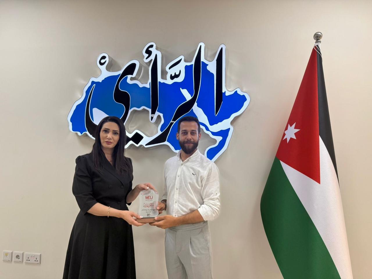 الشرق الأوسط تنظِّم مُبادرة “جامعتك ما بتنساك” لعددٍ من خرّيجيها
