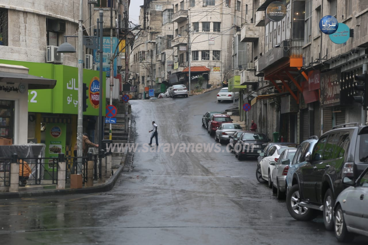 بالصور ..  الأردنيون "تعودوا" على حظر الجمعة ..  حركة خفيفة و محلات مغلقة