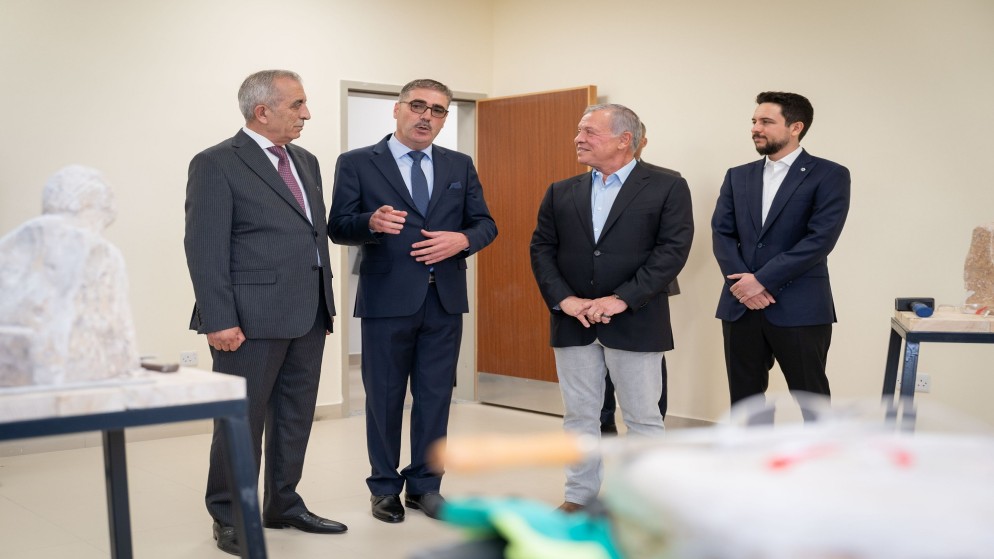 الملك يؤكد أهمية المضي قدما في مسار التنمية بمحافظة عجلون  .. صور