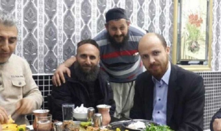 بالصور  ..  نجل أردوغان مع قياديين في "داعش"
