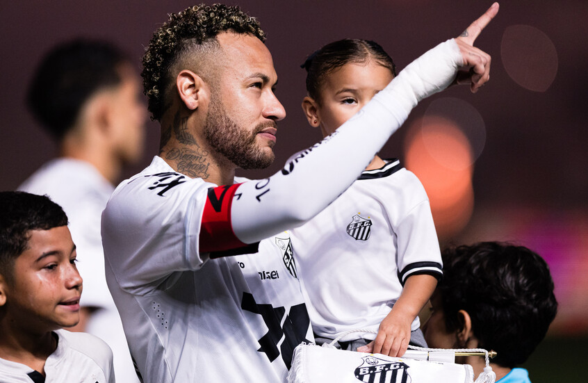 حفاظا على إرث "الملك" ..  نيمار يعيد إحياء علامة بيليه التجارية